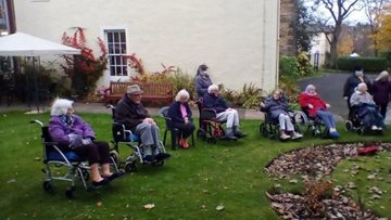 Edinburgh care home take part in Remembrance Day service